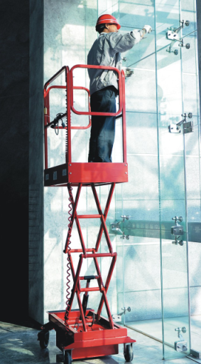 移動(dòng)剪叉式高空作業(yè)平臺(tái)1